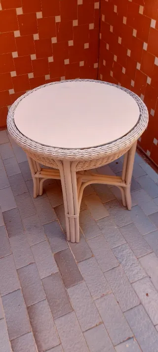 Mesa ratán redonda cristal