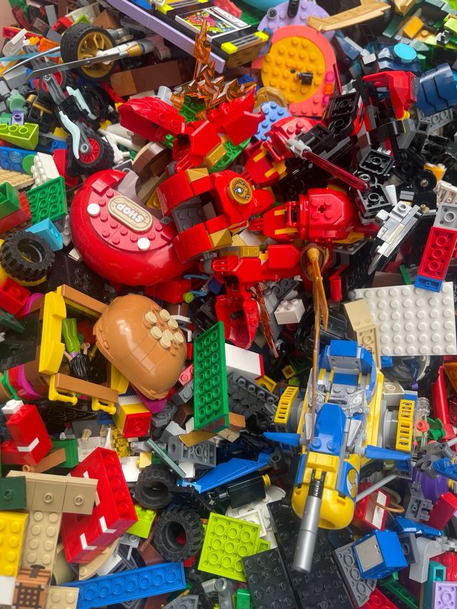 Caja de Legos Variados