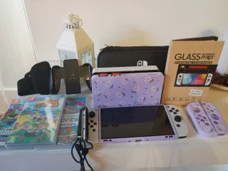 Nintendo Switch OLED + 4 giochi + Nintendo Online
