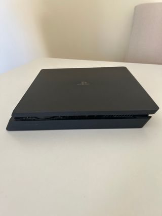 PS4 Slim 1TB + Mando