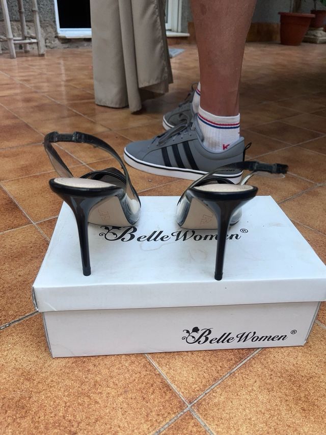 Tacones Zara transparentes negros
