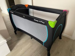 Cuna de viaje plegable
