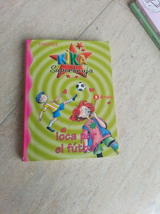 Kika Superbruja, loca por el fútbol (Kika super...