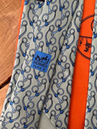 Corbata Hermes Seda verde menta y Azul