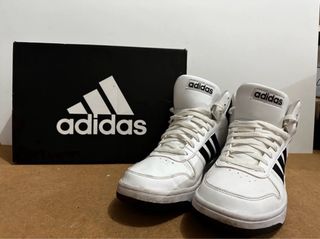 Scarpe Adidas alte bianche e nere