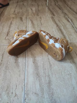Zapatillas Nike Talla 35.5 Marrones y Amarillas