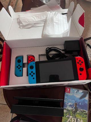 Nintendo Switch Poco Usada Azul/Rojo