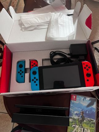 Nintendo Switch Poco Usada Azul/Rojo