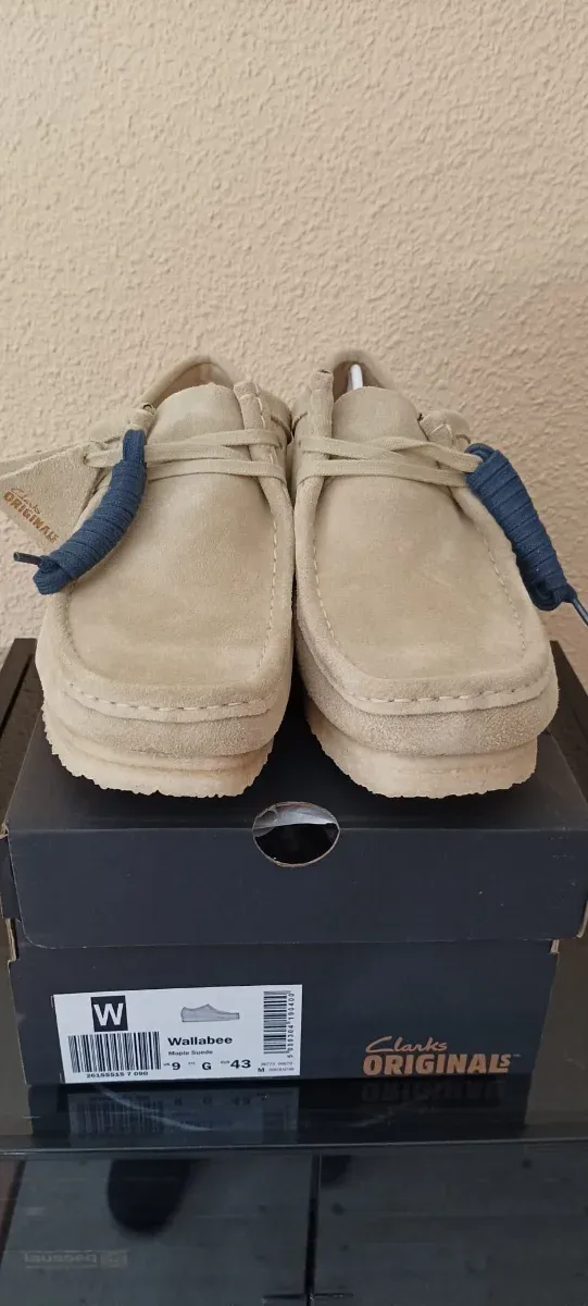 Clarks Wallabee maple suede.