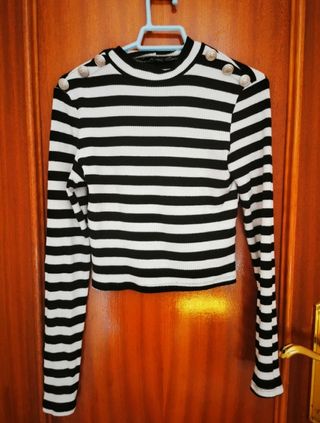 Top crop rayas botones hombros