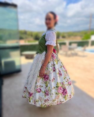 Traje de Huertana Talla L