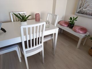 Mesa comedor blanca extensible con 4 sillas