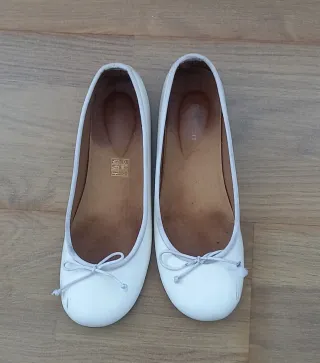 Bailarinas blancas con lazo