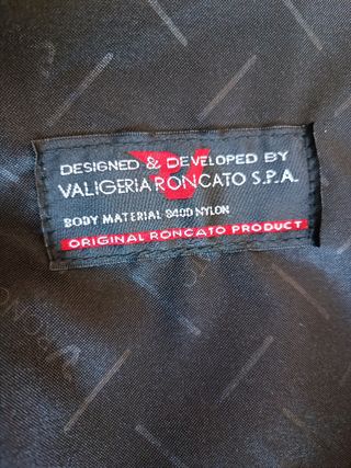 Maleta porta trajes Roncato Negra