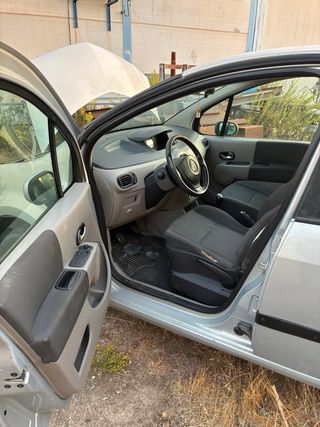 Renault Modus 2004
