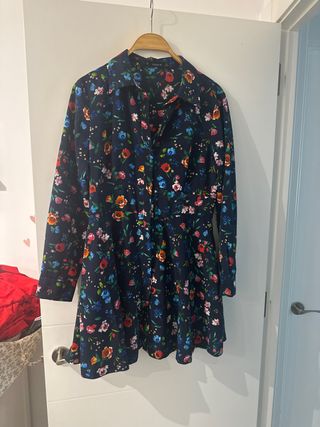 Vestido Zara floral manga larga