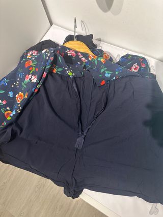 Vestido Zara floral manga larga