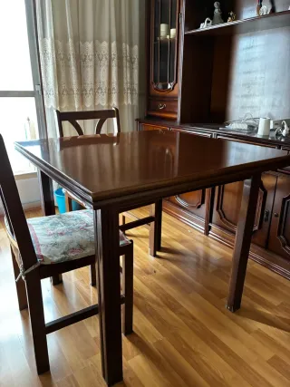 Mesa extensible madera con 6 sillas