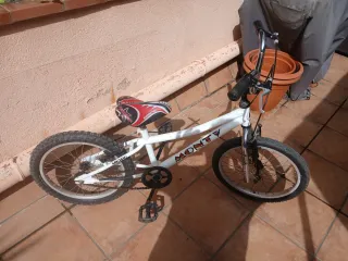 Bicicleta Monty Infantil muy buenas condiciones