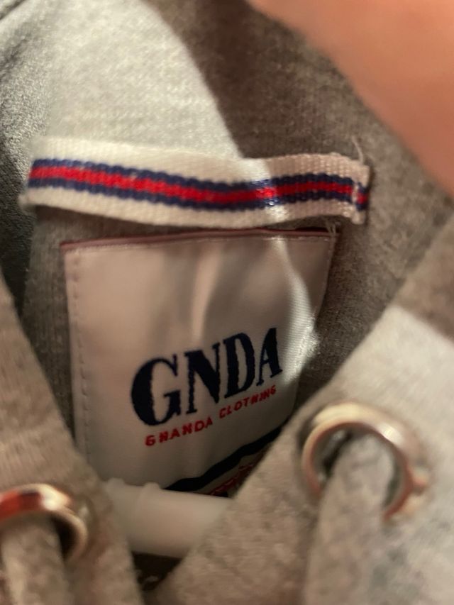 Sudadera Ghanda Gris Logo Bandera