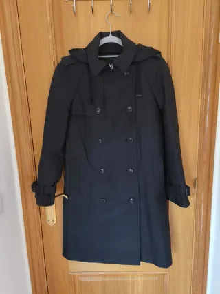 Gabardina Zara negra impermeable (Talla XS)