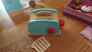 Cocina de juguete de madera