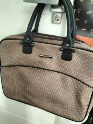 Bolso maletín Tous beige y negro
