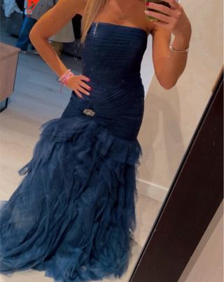 Vestido de fiesta de pronovias sin tirantes