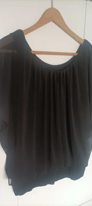 Blusa negra