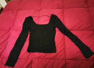 Top crop lunares Bershka talla M