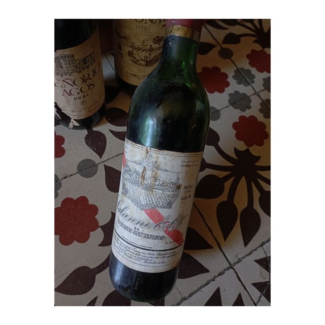 3 Botellas de Vino Antiguas