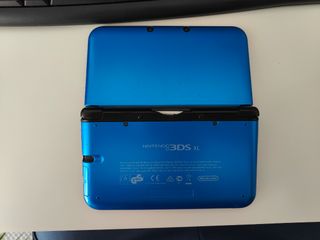 Nintendo 3ds xl + funda Zelda + Pokémon soulsilver