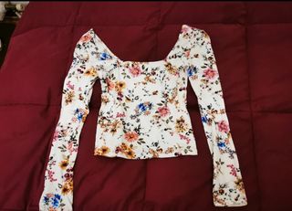 Crop top flores blanco talla única