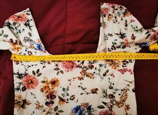 Crop top flores blanco talla única