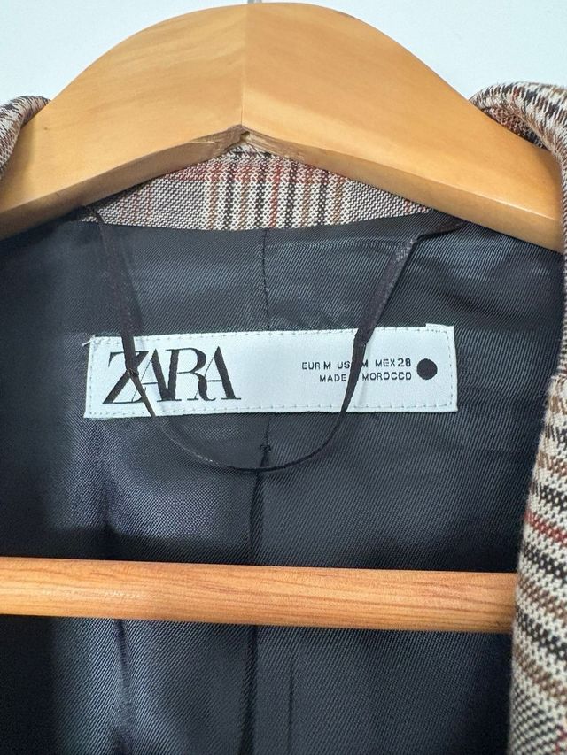 Blazer Zara Cuadros Beige Talla M