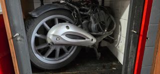 Tubo de Escape Piaggio Liberty

Escape.  Exhosto