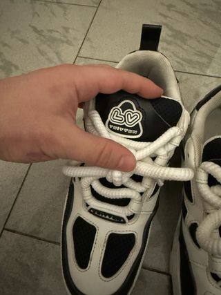 Scarpe Louis Vuitton Skate Bianche e Nere