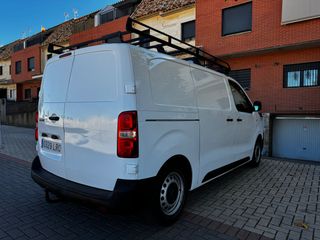 Peugeot Expert 2021