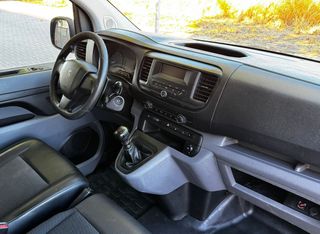 Peugeot Expert 2021