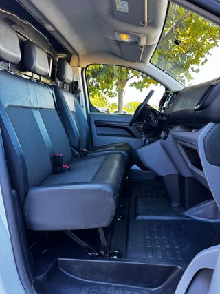 Peugeot Expert 2021