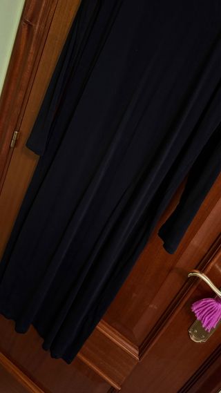Vestido negro Zara de canalé