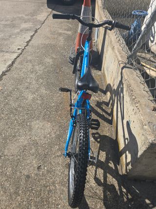 Bicicleta Btwin 20 pulgadas de 7 a 9 años