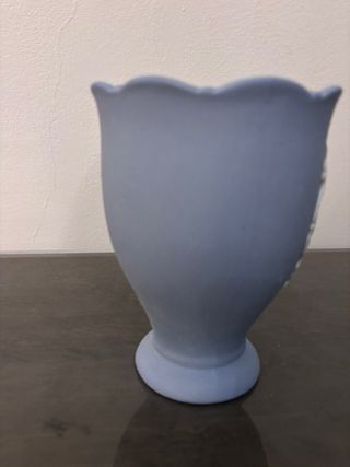 Vaso vintage con cherubino