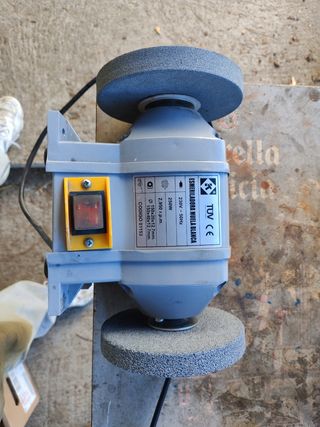 Esmeriladora de banco 250W
