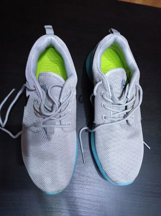 Zapatillas Nike Gris y Turquesa Talla 41