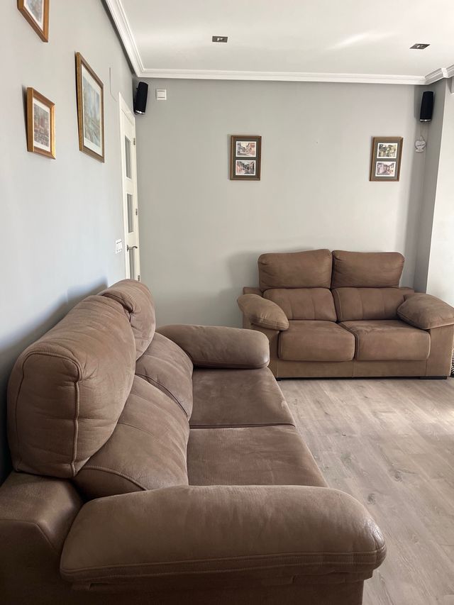 Par de sofás marrón como nuevos (2)