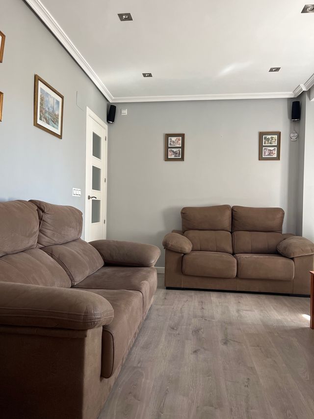 Par de sofás marrón como nuevos (2)