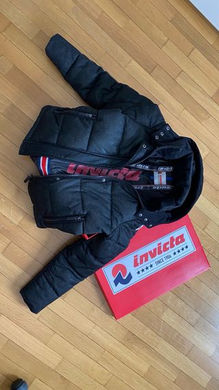Piumino Invicta nero