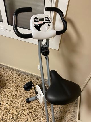 Bicicleta Estática Plegable Compacta