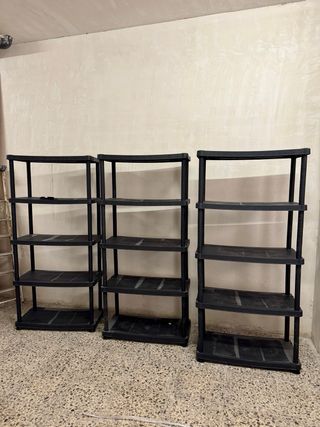 7 Estanterías de Plástico Negras